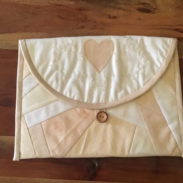 iPad Cover - Cream/Beige - Style 3